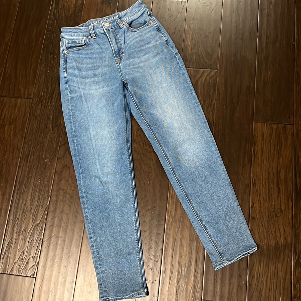American Eagle Stretch Mom Jean